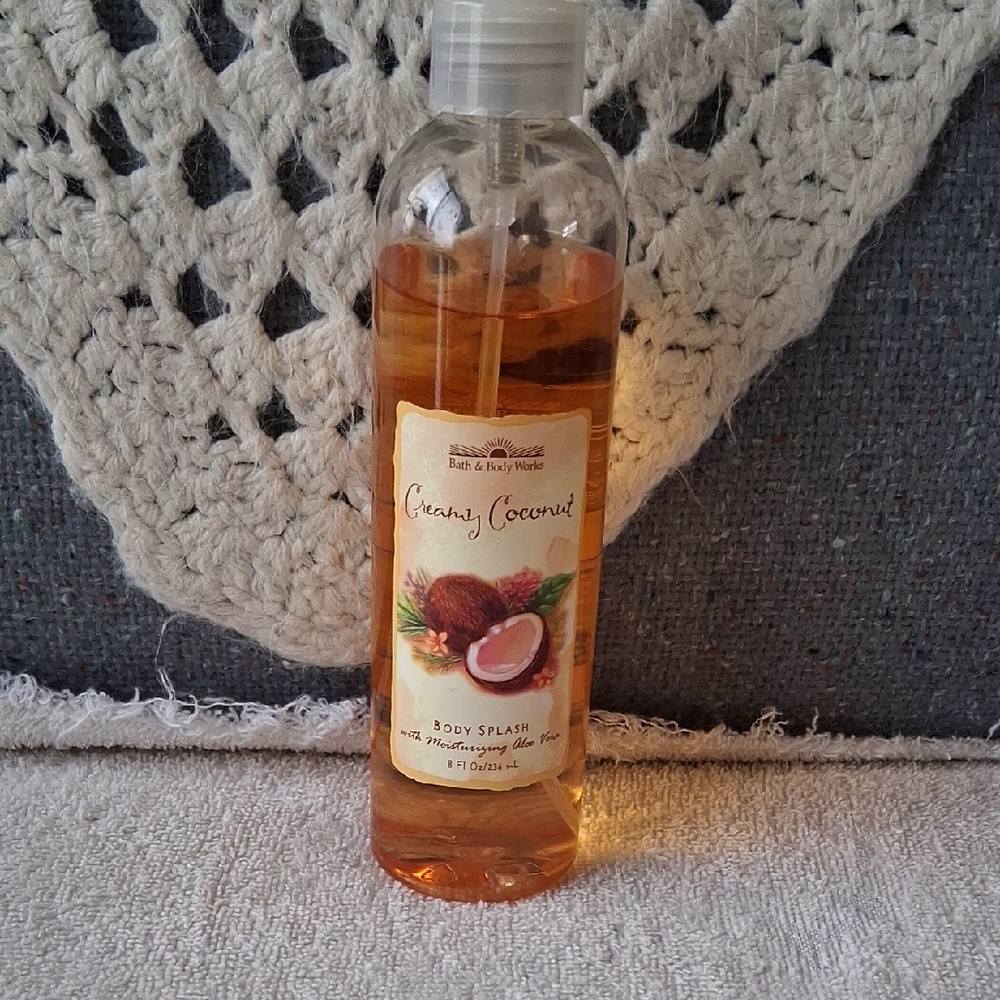 Bath & Body Works Creamy Coconut Fragrance Spray Body Splash - RARE & RETIRED